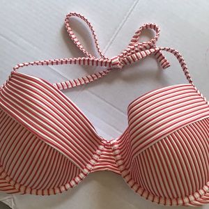 Bikinis 34DD